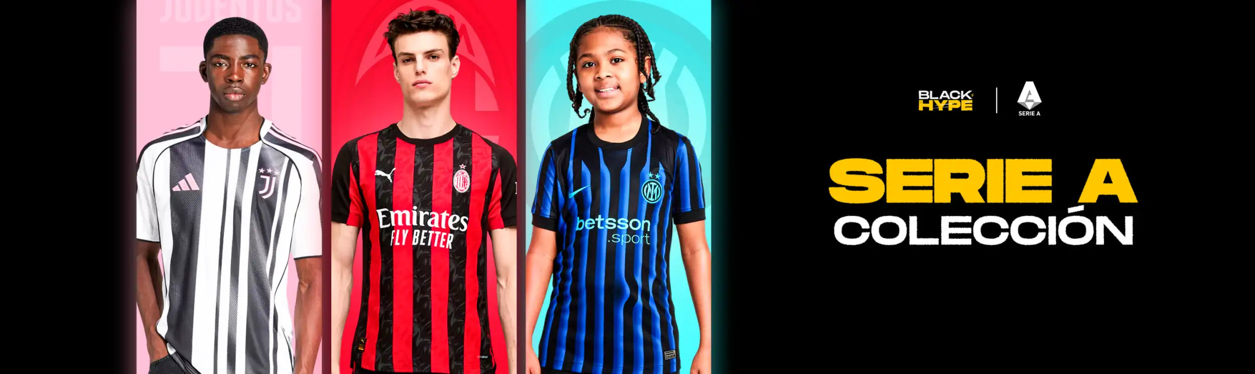 Tres jugadores de fútbol modelan las camisetas de la colección Serie A — una equipación a rayas negras y blancas de la Juventus, una camiseta a rayas verticales rojas y negras del AC Milan con el patrocinio 'Emirates Fly Better', y una camiseta a rayas verticales azul y negra del Inter de Milán con 'Betsson'